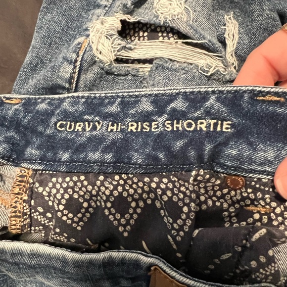AE curvy hi rise shortie - Picture 7 of 7